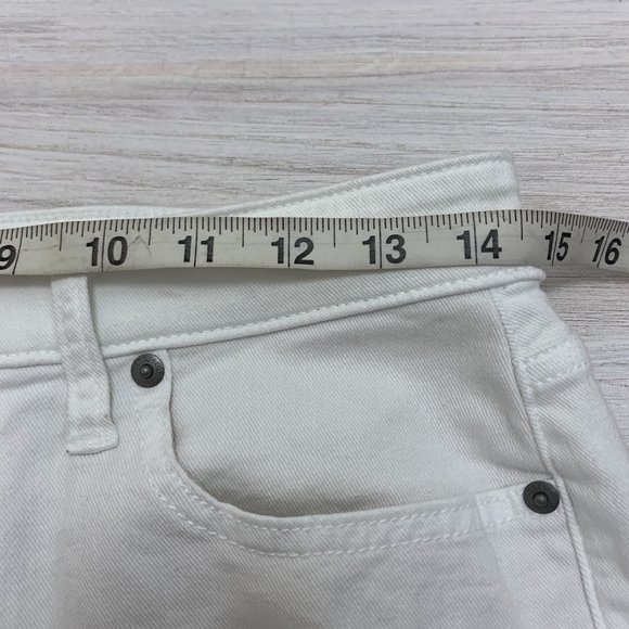 Vineyard Vines White Denim Shorts Size 2 - Picture 6 of 8